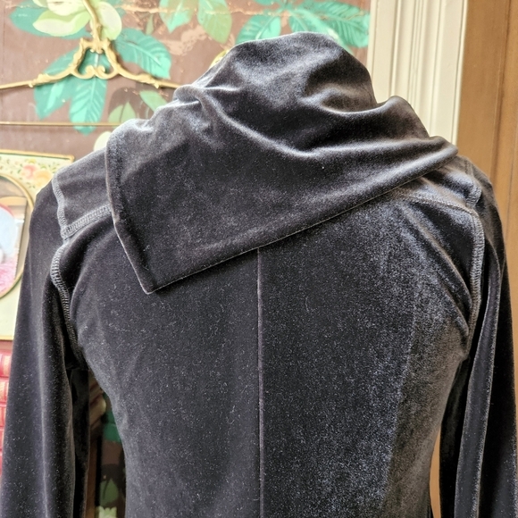 Velvet Turtleneck Pullover Size XS - Picture 8 of 12